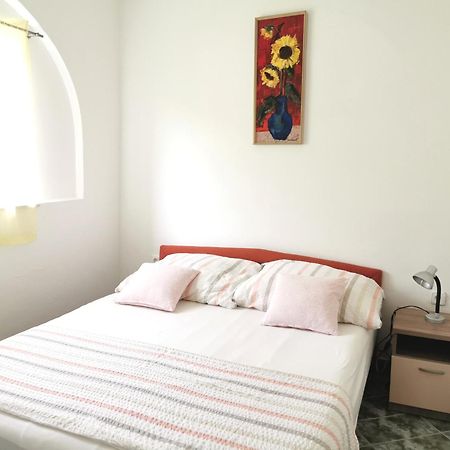 Apartmani Gabi Cesarica Buitenkant foto
