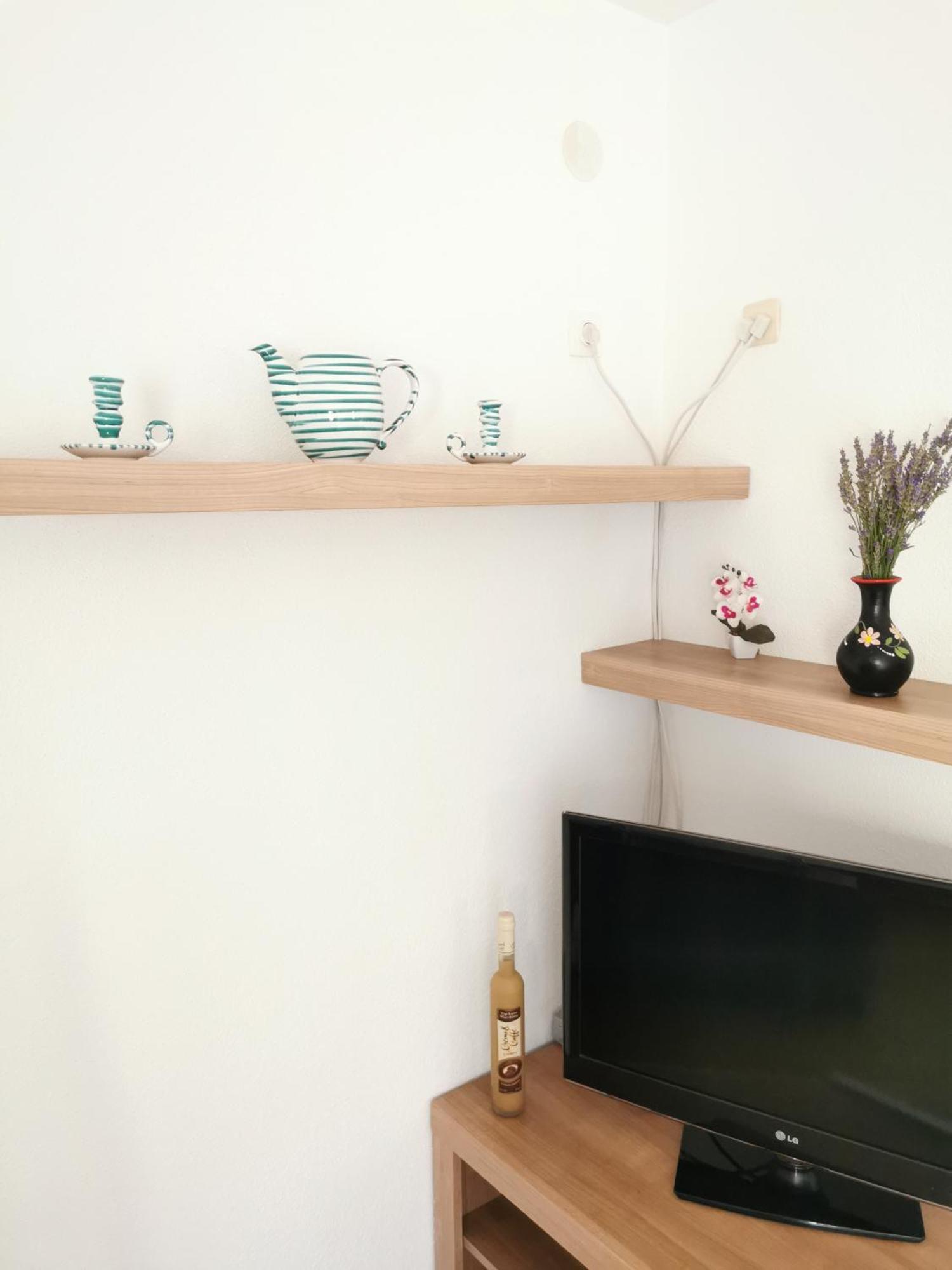 Apartmani Gabi Cesarica Buitenkant foto