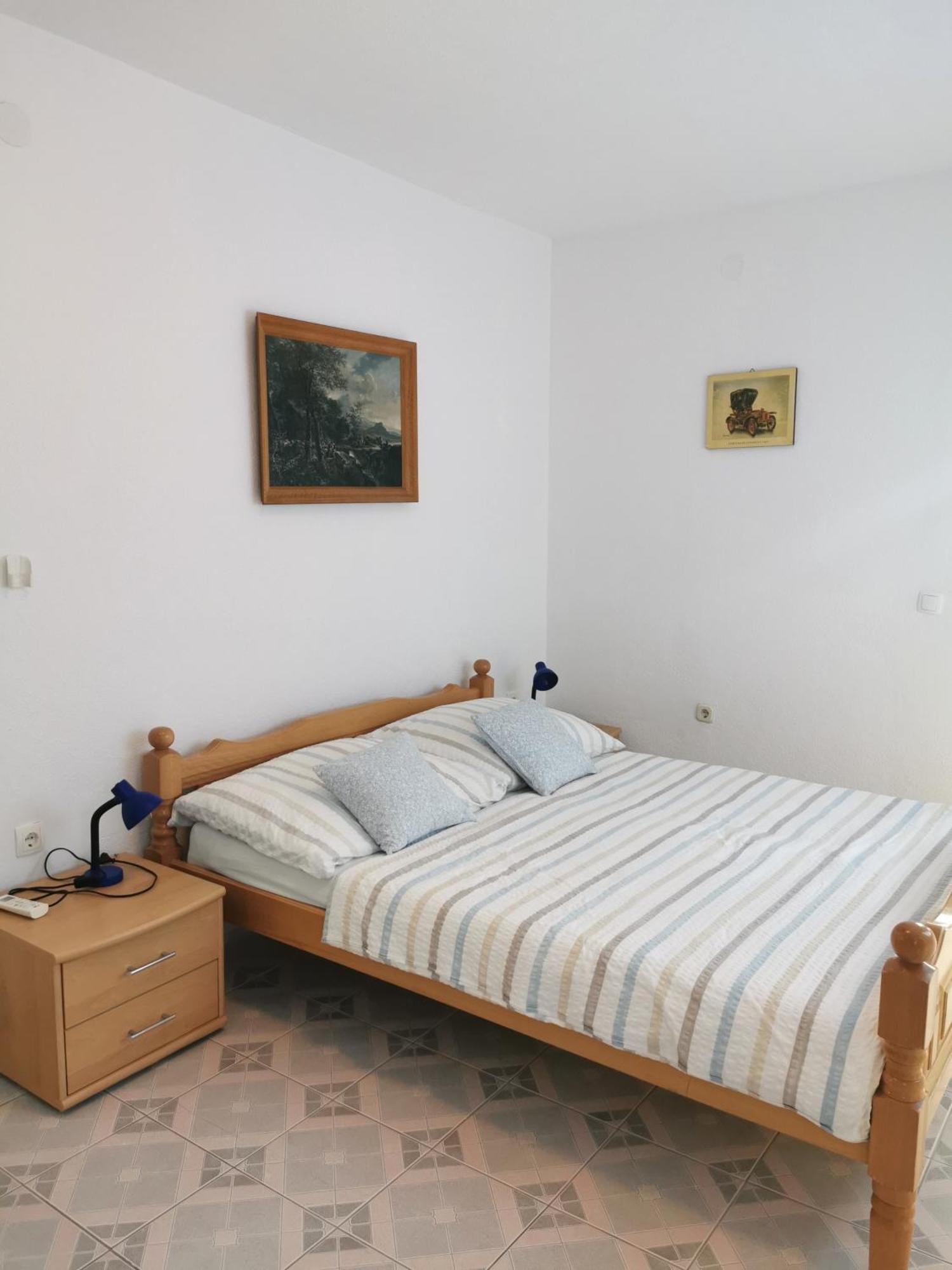 Apartmani Gabi Cesarica Buitenkant foto