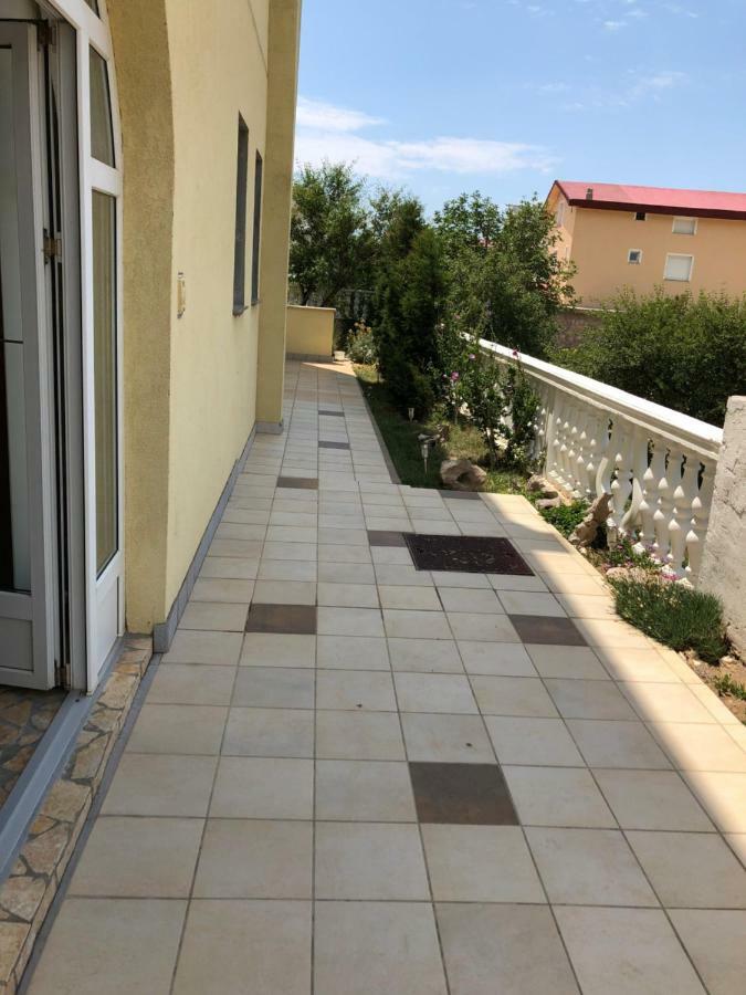 Apartmani Gabi Cesarica Buitenkant foto