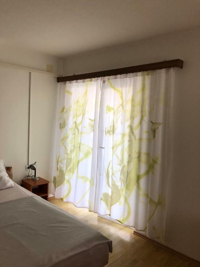Apartmani Gabi Cesarica Buitenkant foto