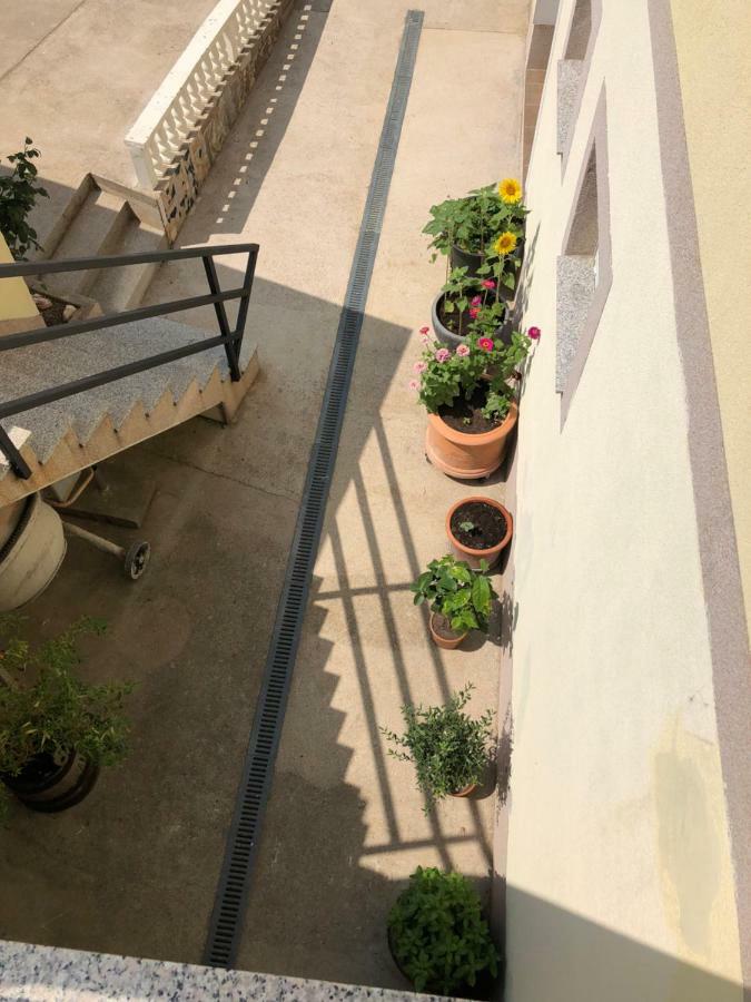 Apartmani Gabi Cesarica Buitenkant foto