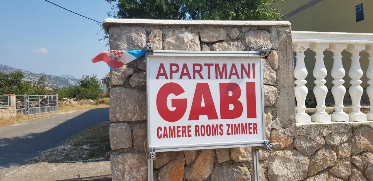 Apartmani Gabi Cesarica Buitenkant foto