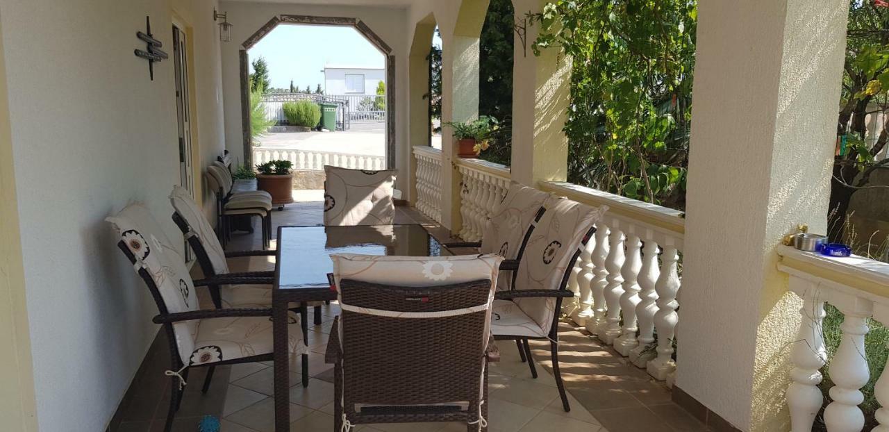 Apartmani Gabi Cesarica Buitenkant foto