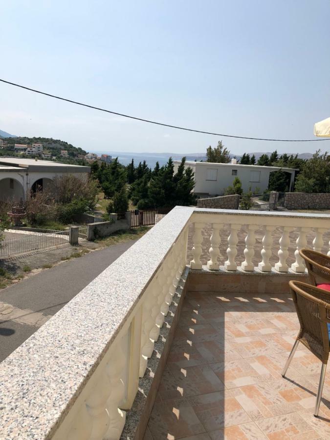 Apartmani Gabi Cesarica Buitenkant foto